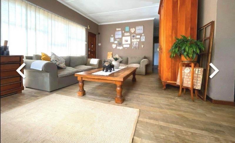 3 Bedroom Property for Sale in Churchill Estate Western Cape